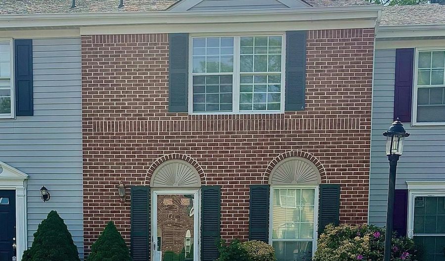 9 Seneca Dr 9, Absecon, NJ 08205 - 2 Beds, 3 Bath