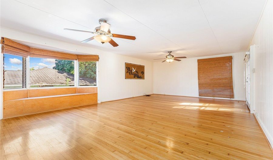 99-1178 Halawa Hts Rd, Aiea, HI 96701 - 3 Beds, 2 Bath