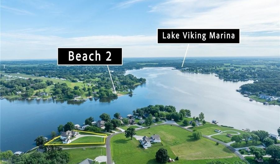 1038 Lake Viking Ter, Altamont, MO 64620 - 5 Beds, 5 Bath