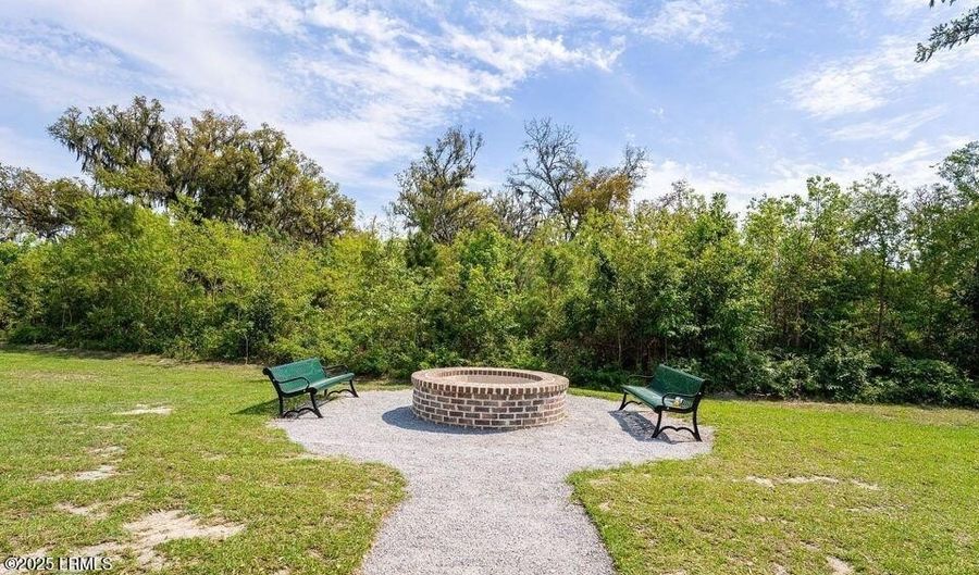 16 Coosawhatchie Way, Beaufort, SC 29906 - 3 Beds, 2 Bath