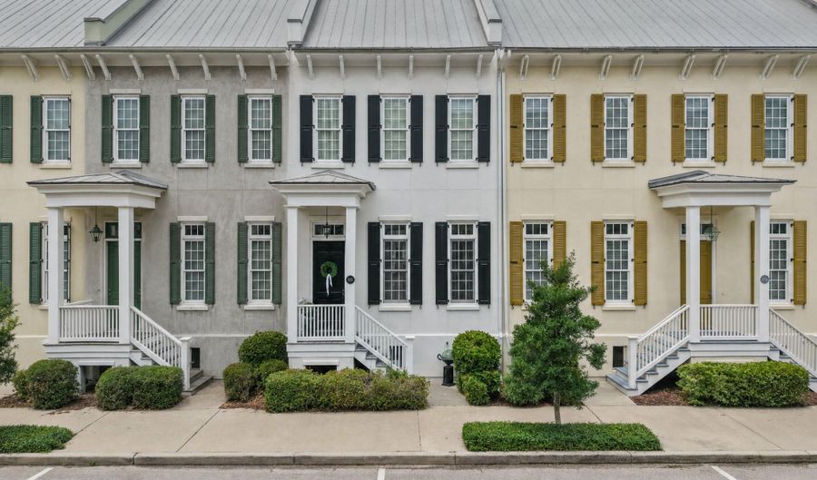 14 Assembly Row B, Beaufort, SC 29906 - 2 Beds, 3 Bath