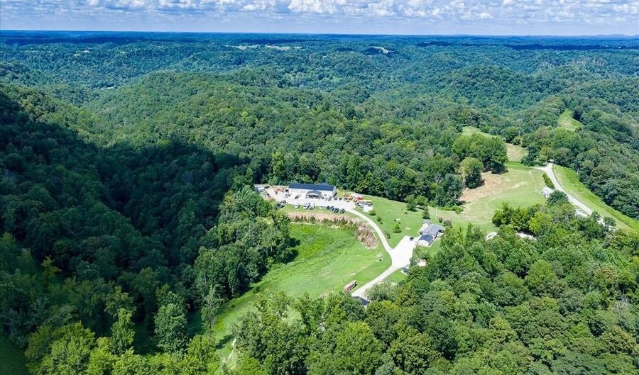 2910 Bryant Ridge Rd, Baxter, TN 38544 - 2 Beds, 2 Bath