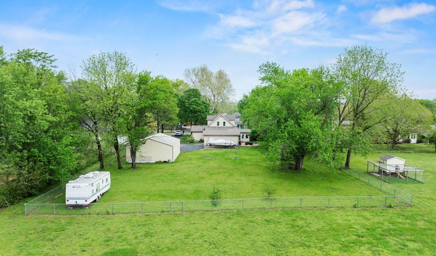 615 E Prairie Ln, Ash Grove, MO 65604 - 3 Beds, 3 Bath