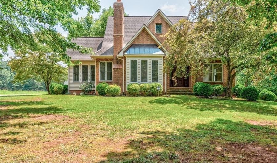 530 Patteson School Rd, Appomattox, VA 24522 - 3 Beds, 2 Bath
