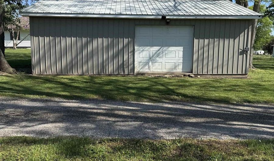 911 S Illinois St, Bicknell, IN 47512 - 0 Beds, 0 Bath
