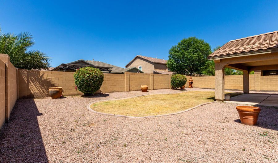 4122 E PALM BEACH Dr, Chandler, AZ 85249 - 4 Beds, 4 Bath