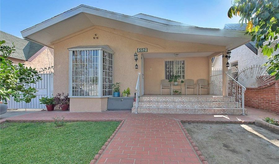 552 W 108th St, Los Angeles, CA 90044 - 3 Beds, 2 Bath