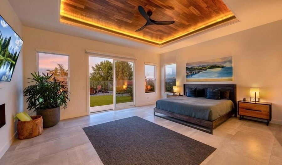 1504 Hamilton Ln, Escondido, CA 92029 - 5 Beds, 5 Bath