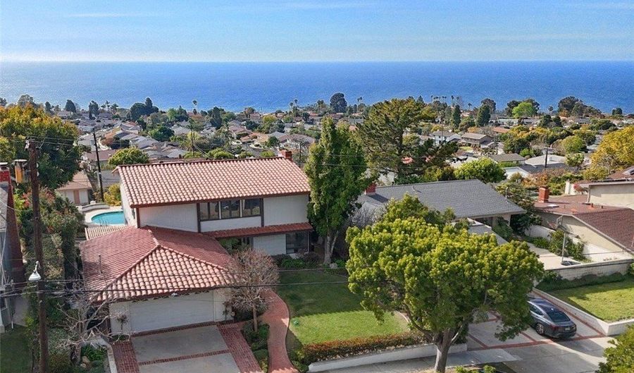 28709 Rothrock Dr, Rancho Palos Verdes, CA 90275 - 5 Beds, 3 Bath