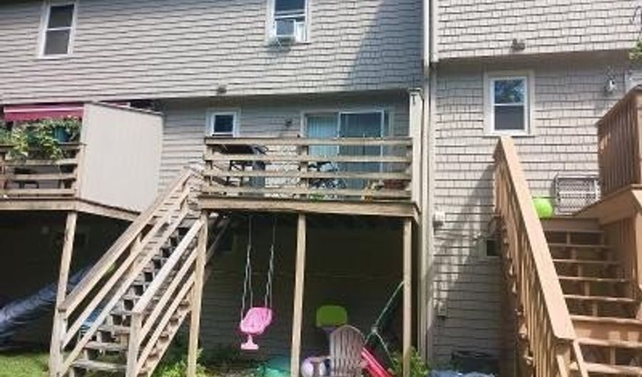 45 Niblick Cir 45, Coventry, RI 02816 - 2 Beds, 2 Bath