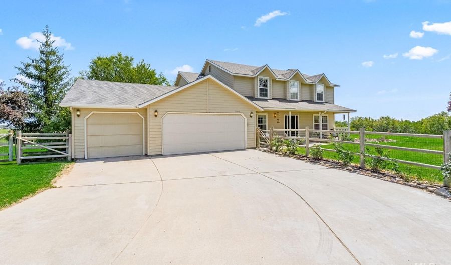24440 Kenridge Rd, Caldwell, ID 83607 - 4 Beds, 3 Bath