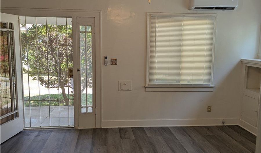 127 S OLIVE Ave 4, Alhambra, CA 91801 - 2 Beds, 1 Bath