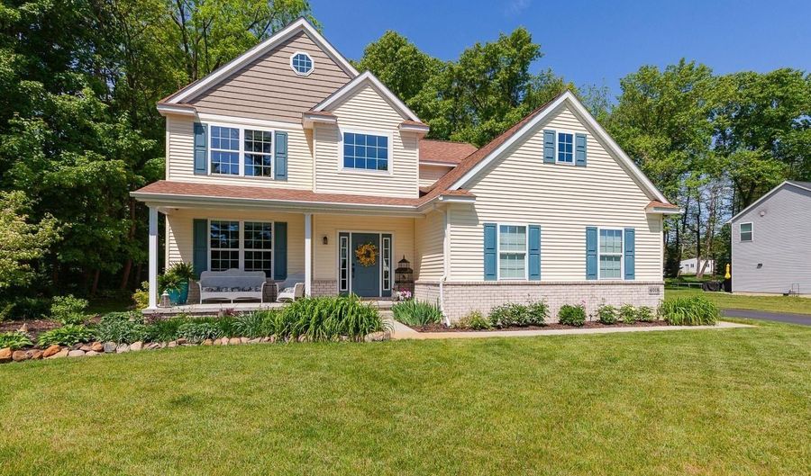 4018 McKenna Dr, Adrian, MI 49221 - 3 Beds, 3 Bath