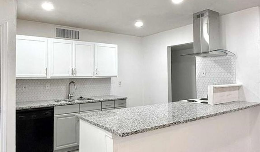 545 Oldbridge Dr, Allen, TX 75002 - 4 Beds, 2 Bath