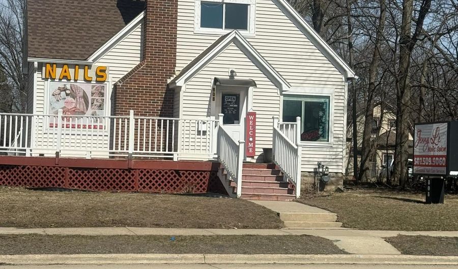808 W Oakland Ave, Austin, MN 55912 - 0 Beds, 0 Bath