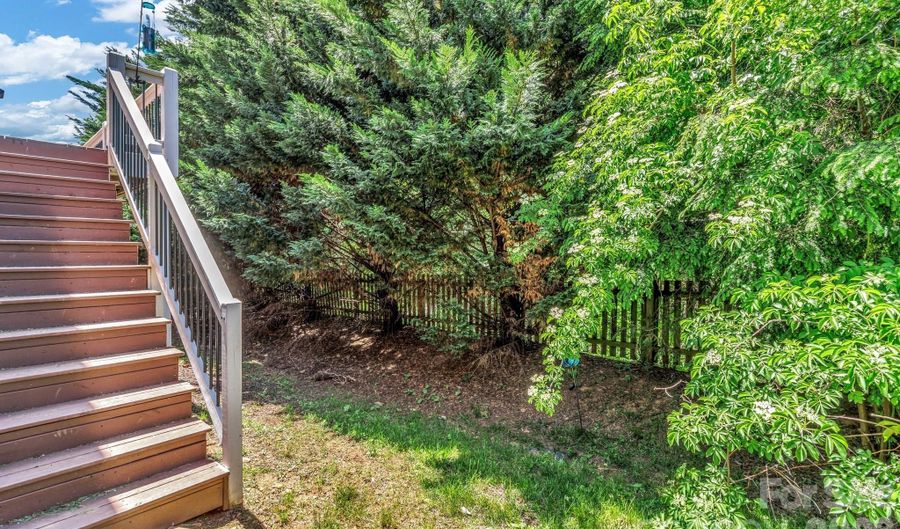 48 Asher Ln, Arden, NC 28704 - 3 Beds, 2 Bath