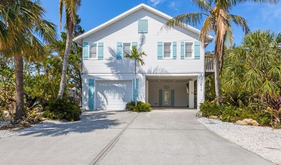 612 FERN St, Anna Maria, FL 34216 - 3 Beds, 2 Bath