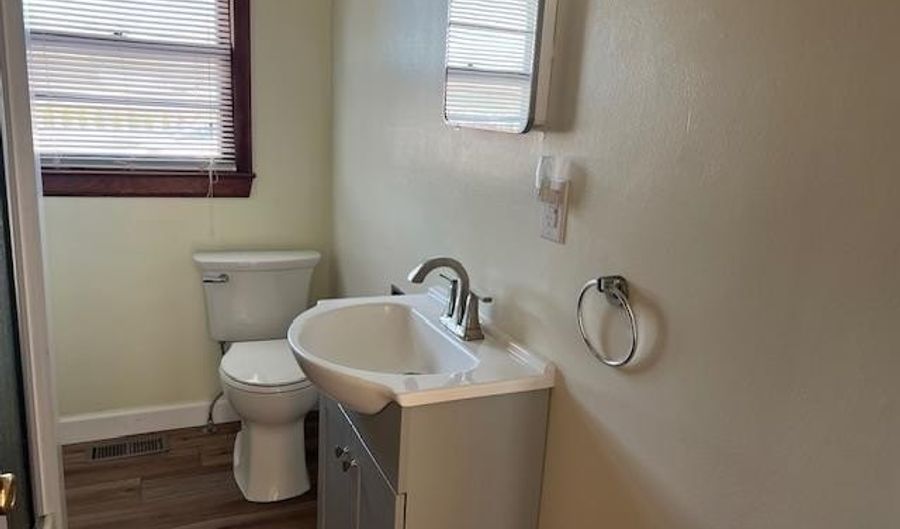 6000 W Beecher Apt B, Clayton, MI 49235 - 2 Beds, 1 Bath