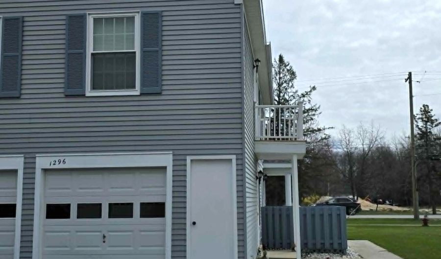1296 Hobbs Dr, Alpena, MI 49707 - 2 Beds, 1 Bath