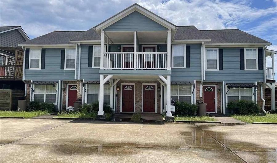 12138 Coursey Bl #2, Baton Rouge, LA 70816 - 2 Beds, 2 Bath