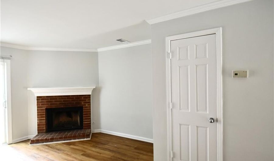 2898 Webb Brg, Alpharetta, GA 30009 - 2 Beds, 3 Bath