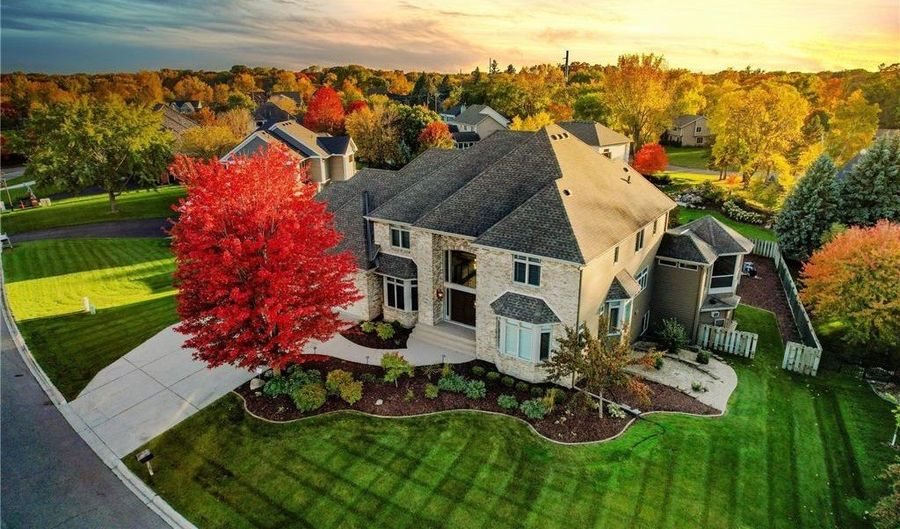 6102 Creek Ridge Ct, Minnetonka, MN 55345 - 5 Beds, 5 Bath