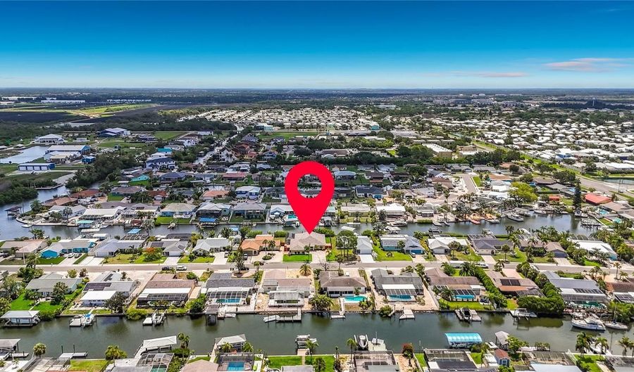 6517 SOLITAIRE PALM Way, Apollo Beach, FL 33572 - 4 Beds, 4 Bath