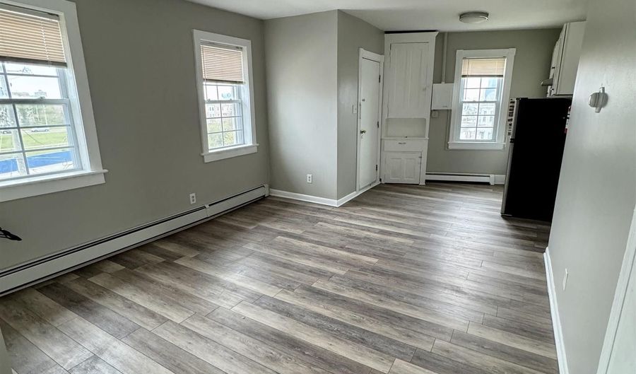 325 Atlantic Ave 3, Atlantic City, NJ 08401 - 2 Beds, 1 Bath