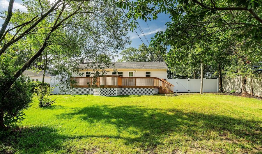 1966 South St, Toms River, NJ 08753 - 3 Beds, 1 Bath