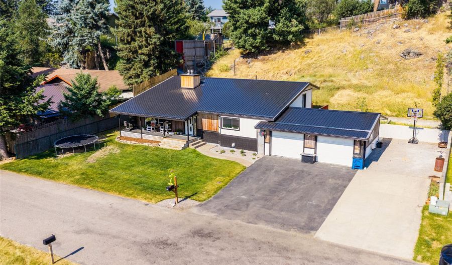 228 Lake Hills Ct, Bigfork, MT 59911 - 4 Beds, 3 Bath