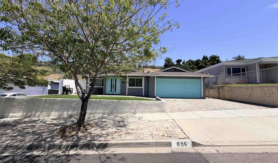 656 Roja St, Oceanside, CA 92057 - 4 Beds, 2 Bath