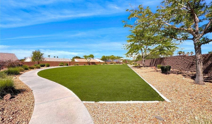 2704 Kona Crest Ave, Henderson, NV 89052 - 4 Beds, 3 Bath