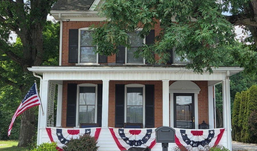 1065 Burns Ave, Altoona, PA 16601 - 3 Beds, 2 Bath