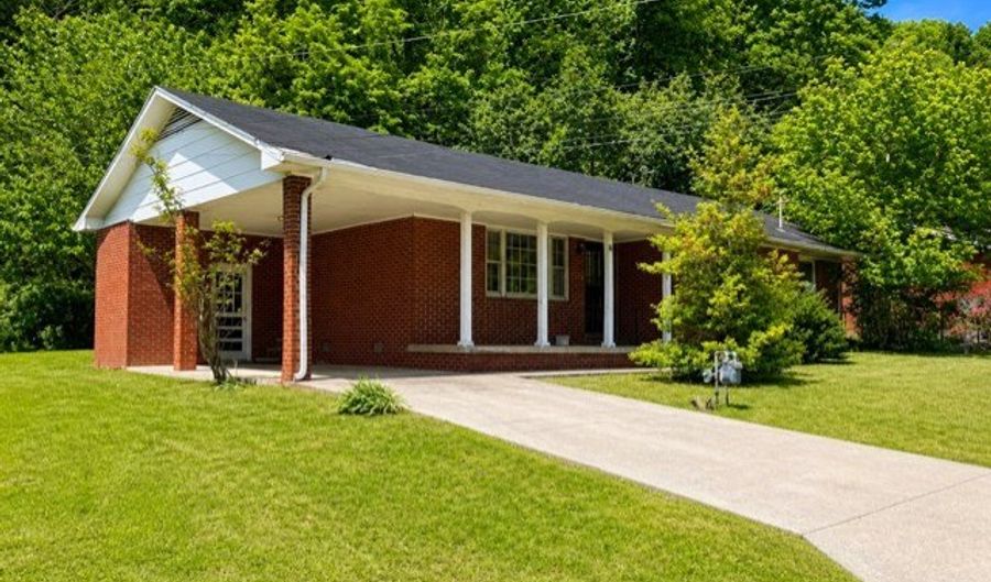 72 Auxier Hts, Auxier, KY 41602 - 3 Beds, 1 Bath