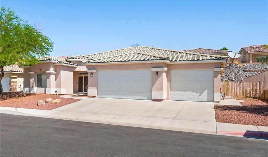 3431 Cottage Thistle Dr, Laughlin, NV 89029 - 3 Beds, 3 Bath