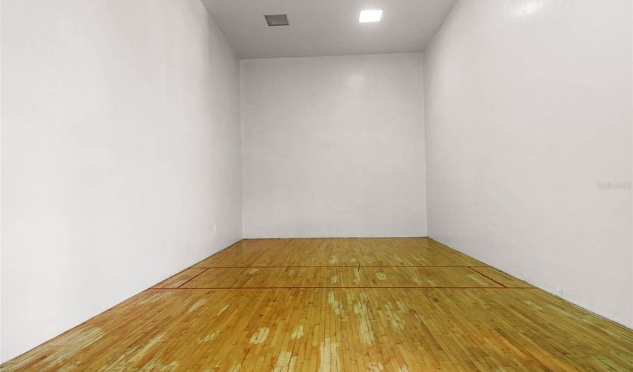 1055 KENSINGTON PARK Dr 205, Altamonte Springs, FL 32714 - 2 Beds, 2 Bath