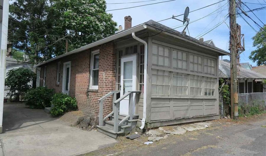 3417 Ventnor Ave Ave, Atlantic City, NJ 08401 - 1 Beds, 1 Bath