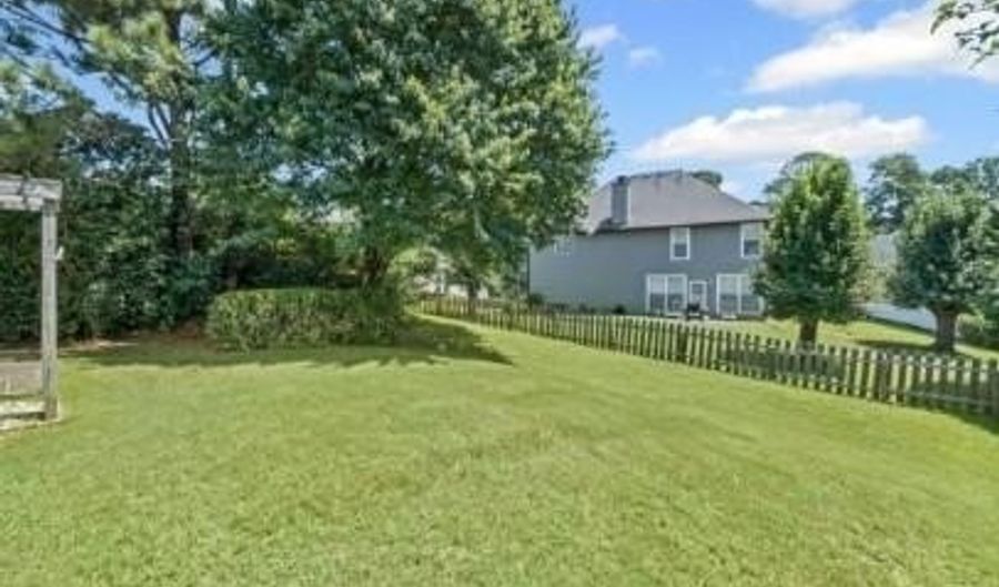 10905 Pinewalk Forest Cir, Alpharetta, GA 30022 - 4 Beds, 3 Bath