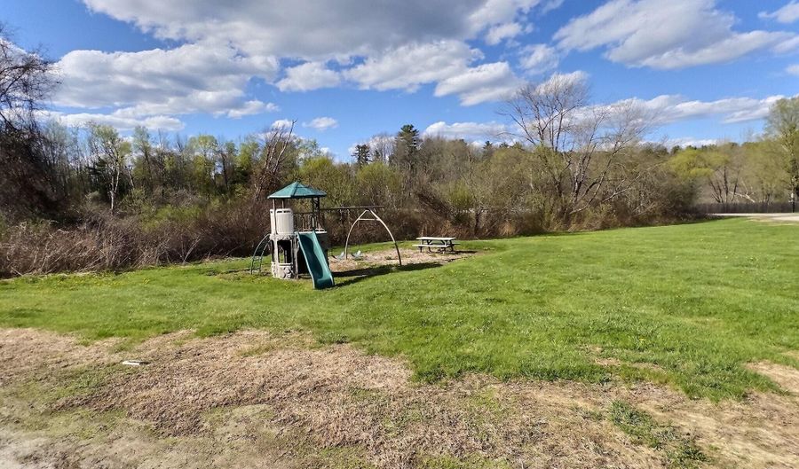 42 Millbrook Ln, Auburn, ME 04210 - 3 Beds, 2 Bath