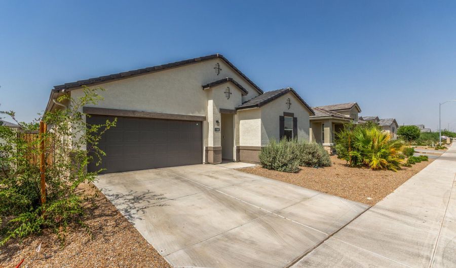 1160 W AVALON CANYON Dr, Casa Grande, AZ 85122 - 4 Beds, 2 Bath