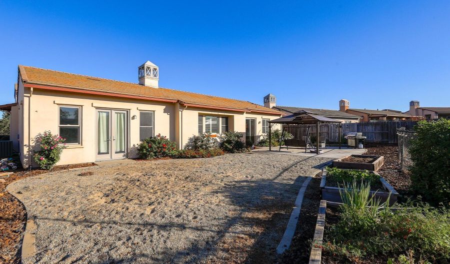 20284 Domaine Pl, Anderson, CA 96007 - 4 Beds, 4 Bath