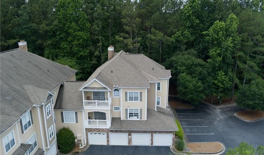 1031 Whitshire Way, Alpharetta, GA 30004 - 2 Beds, 2 Bath