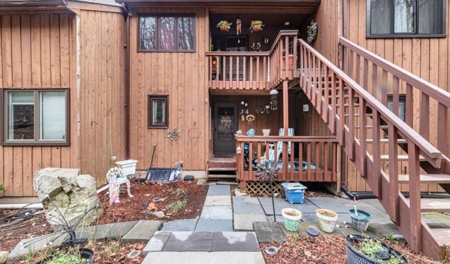14 Village Way Unit 4, Alloway, NJ 07462 - 1 Beds, 1 Bath