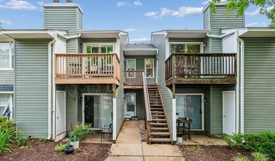 8647 BEEKMAN Pl D, Alexandria, VA 22309 - 1 Beds, 1 Bath