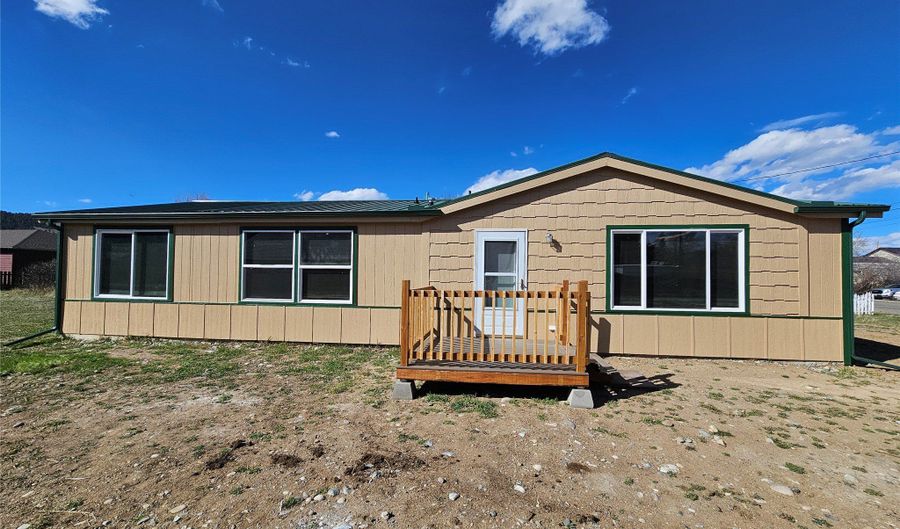 307 S Cleveland St, Boulder, MT 59632 - 4 Beds, 2 Bath