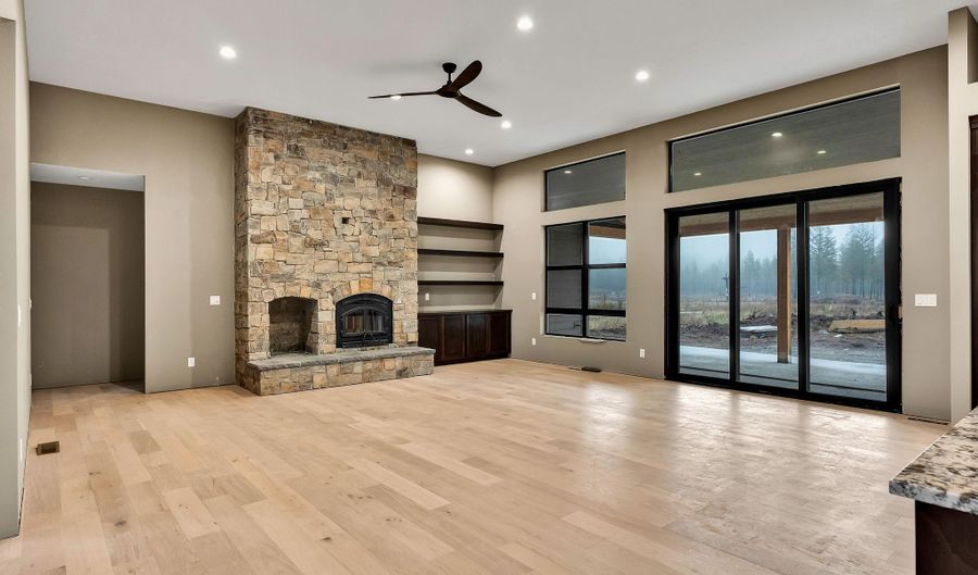 969 Flying Geese Way, Blanchard, ID 83804 - 4 Beds, 3 Bath