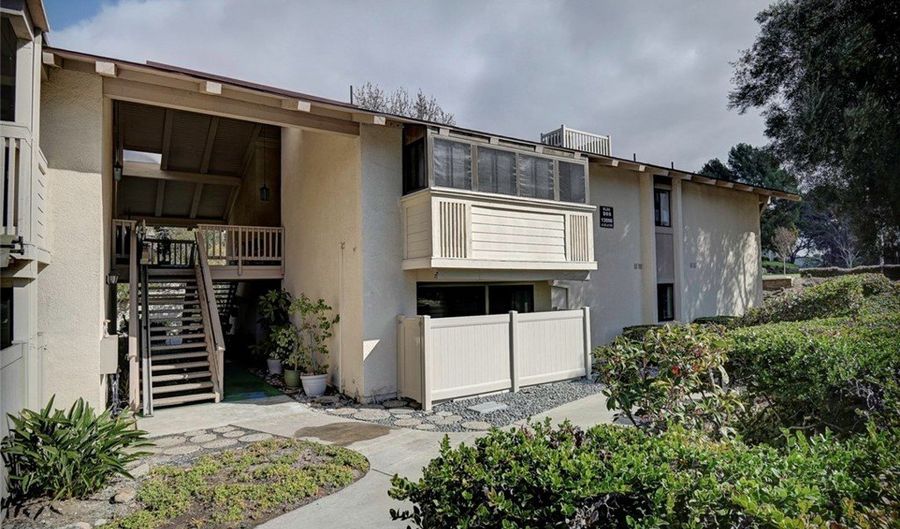 13556 La Jolla Cir 208H, La Mirada, CA 90638 - 2 Beds, 2 Bath
