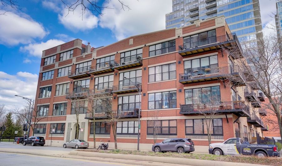 1601 S INDIANA Ave 110, Chicago, IL 60616 - 2 Beds, 2 Bath