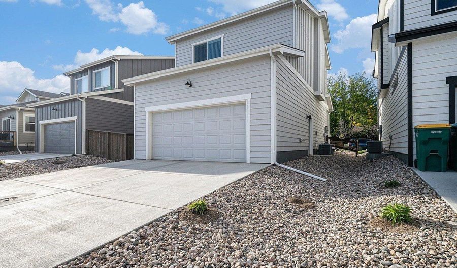 1099 Spartan Ave, Berthoud, CO 80513 - 2 Beds, 3 Bath