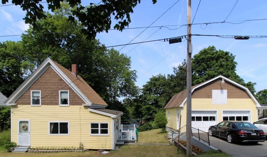 28 Charles Street St, Belfast, ME 04915 - 3 Beds, 2 Bath